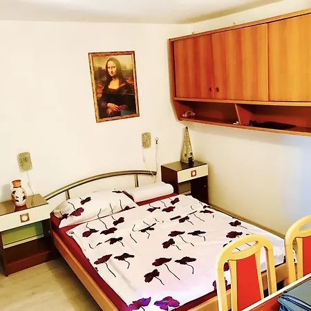 Apartman Rea Apartment *
